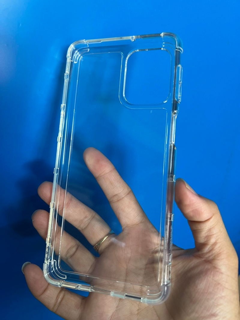 Ốp lưng Samsung Galaxy M53 Araree Chống Sốc Trong Suốt Cao Cấp dạng chống sốc, 4 phần của góc ốp dầy nhô cao khả năng bảo vệ máy cực kỳ hiệu quả